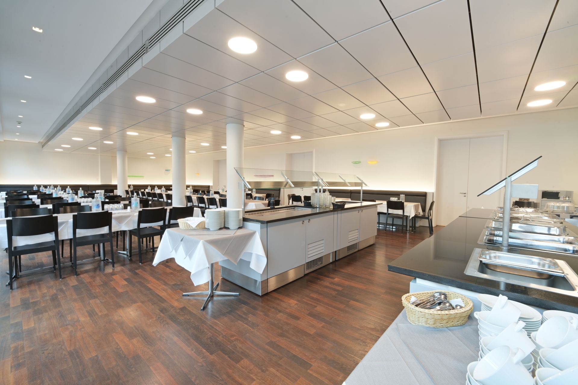 46 speisesaal