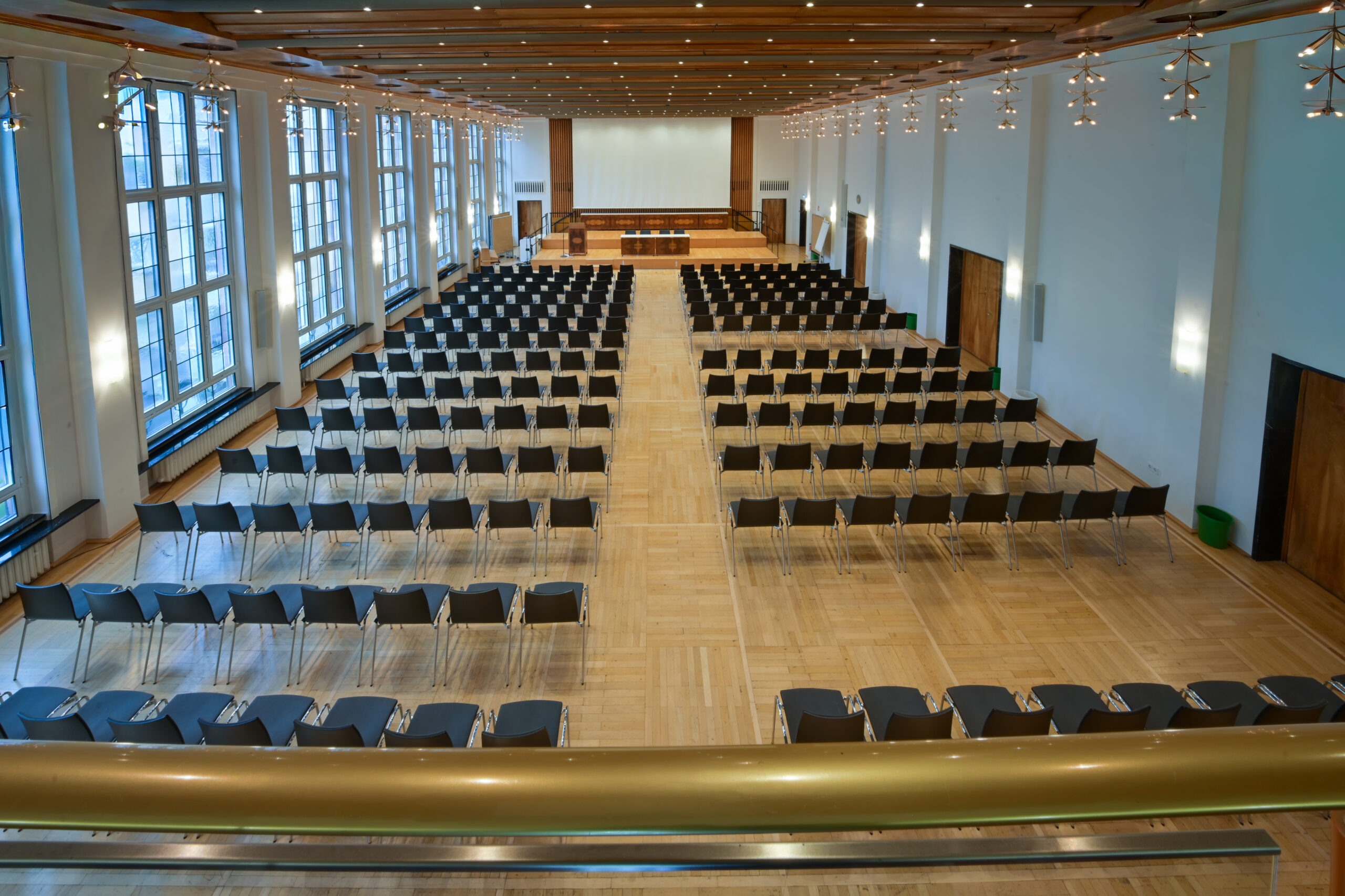 großer saal 2