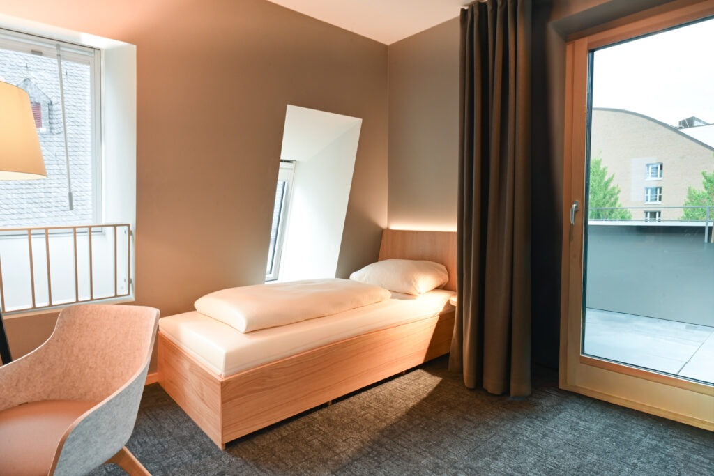 zimmer 3og ez balkon 2