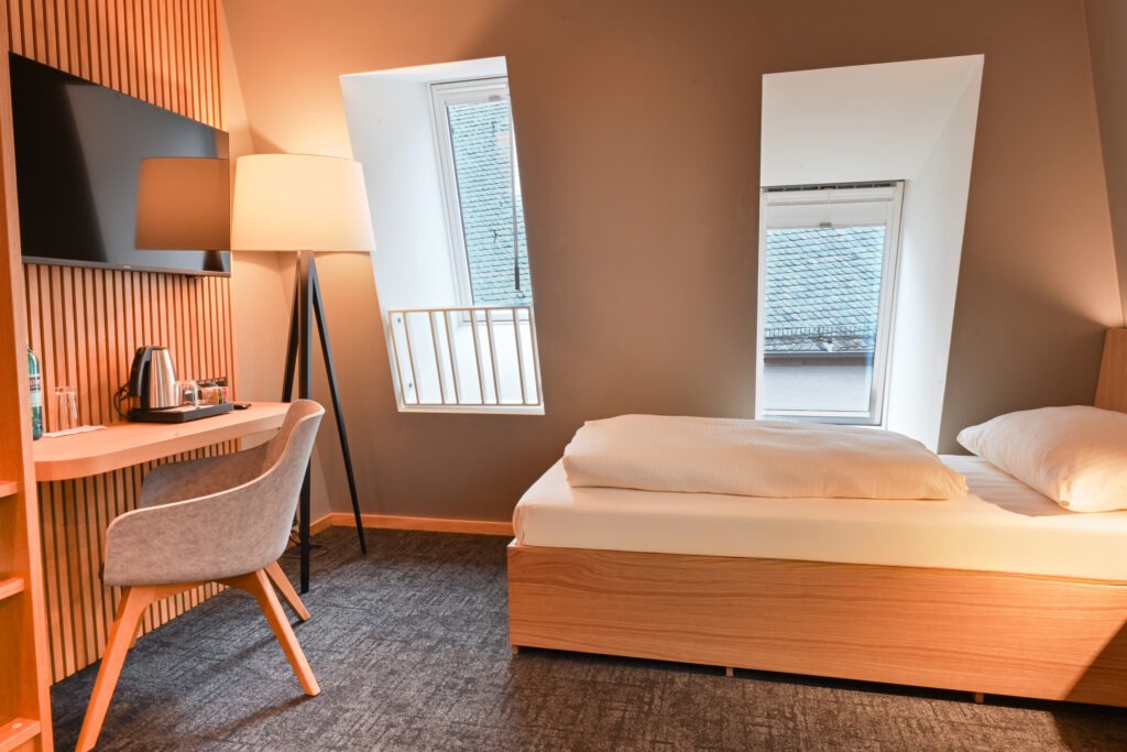 zimmer 3og ez balkon 5